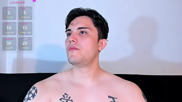 Snapshot of jasonxd9898 chatting on 10.10.25 jasonxd9898 online show from 10.10.25