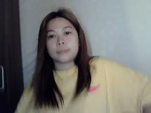 Snapshot of mimi15 chatting on 07.18.26 mimi15 online show from 07.18.26