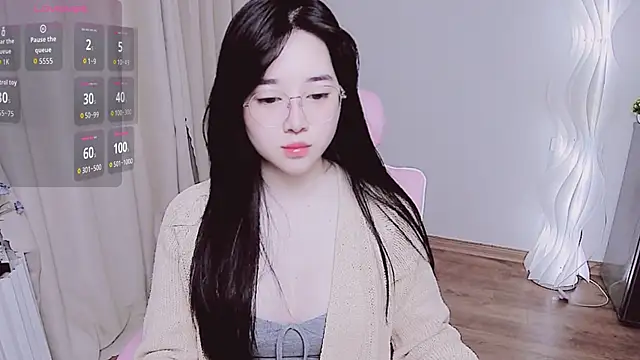 Snapshot of Miu-999 chatting on 11.03.25 Miu-999 online show from 11.03.25