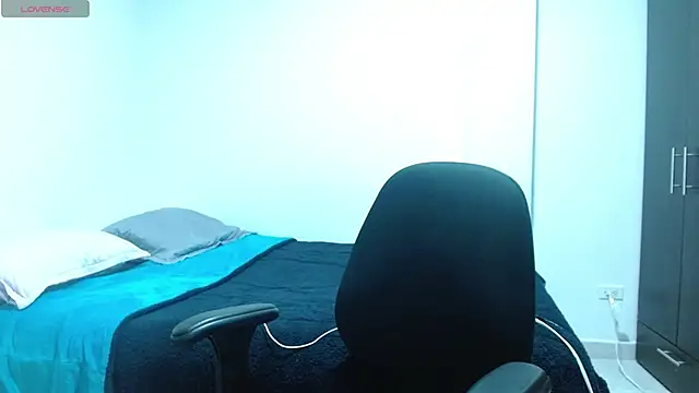 Snapshot of haashkyo chatting on 10.17.25 haashkyo online show from 10.17.25