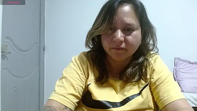 Snapshot of haashkyo chatting on 10.21.25 haashkyo online show from 10.21.25