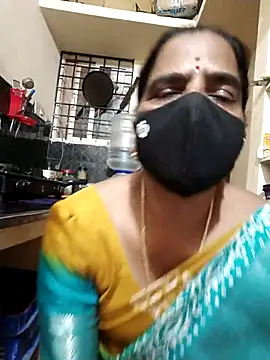 Snapshot of Darshini-Lovely chatting on 09.18.25 Darshini-Lovely online show from 09.18.25