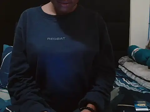 Snapshot of CreamySexyPussy chatting on 09.28.25 CreamySexyPussy online show from 09.28.25