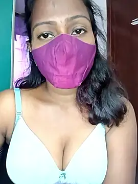 Snapshot of Tamil_kavinila chatting on 10.04.25 Tamil kavinila online show from 10.04.25