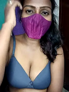 Snapshot of Tamil_kavinila chatting on 10.24.25 Tamil kavinila online show from 10.24.25