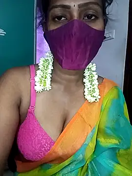 Snapshot of Tamil_kavinila chatting on 10.28.25 Tamil kavinila online show from 10.28.25