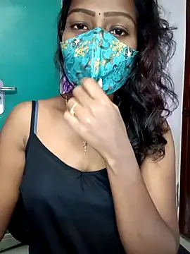 Snapshot of Tamil_kavinila chatting on 11.02.25 Tamil kavinila online show from 11.02.25