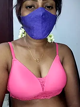 Snapshot of Tamil_kavinila chatting on 11.08.25 Tamil kavinila online show from 11.08.25