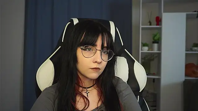 BereniceBattersby online show from 10.25.25