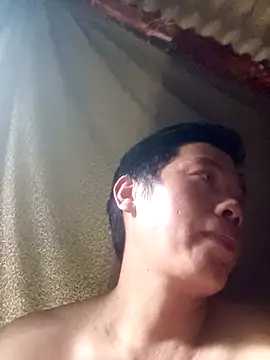 DungLuongg online show from 09.18.25