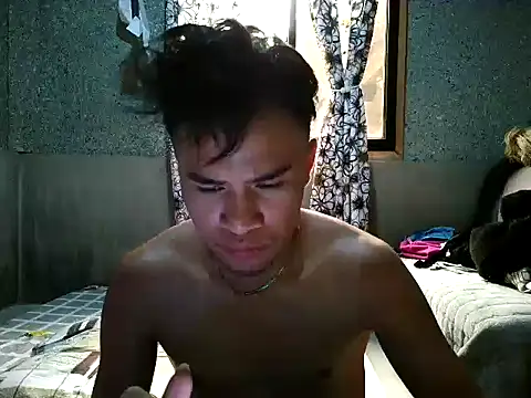 Snapshot of urbillyboi chatting on 10.07.25 urbillyboi online show from 10.07.25