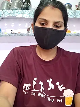 Snapshot of poojam93 chatting on 12.05.25 poojam93 online show from 12.05.25