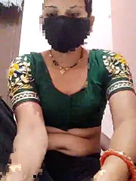 Snapshot of poojam93 chatting on 12.16.25 poojam93 online show from 12.16.25