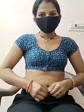 Snapshot of poojam93 chatting on 12.17.25 poojam93 online show from 12.17.25