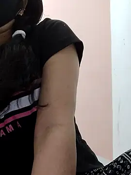 Snapshot of poojam93 chatting on 02.09.26 poojam93 online show from 02.09.26