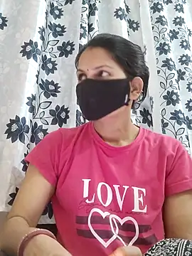 Snapshot of poojam93 chatting on 02.25.26 poojam93 online show from 02.25.26