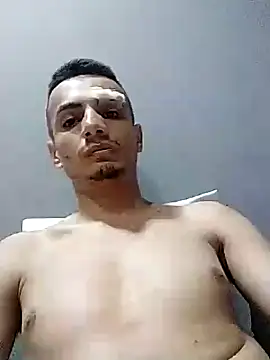 Snapshot of pitersonntt chatting on 11.07.25 pitersonntt online show from 11.07.25