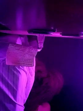 Snapshot of sarahkat86 chatting on 10.02.25 sarahkat86 online show from 10.02.25