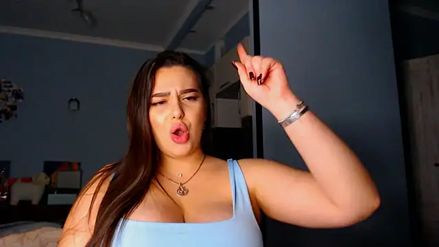 NikiWhite online show from 09.16.25