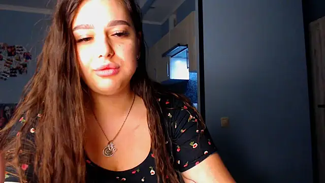 NikiWhite online show from 09.30.25