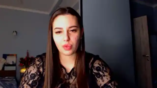 NikiWhite online show from 12.22.25