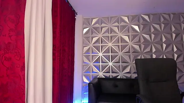 Snapshot of hellen_tease chatting on 09.23.25 hellen tease online show from 09.23.25