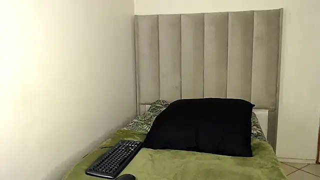 Trans fairy online show from 12.04.25