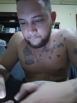 Snapshot of Catire10_ chatting on 05.16.26 Catire10 online show from 05.16.26