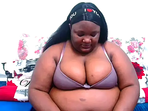 Snapshot of ChubbyBoobsxxx chatting on 09.25.25 ChubbyBoobsxxx online show from 09.25.25