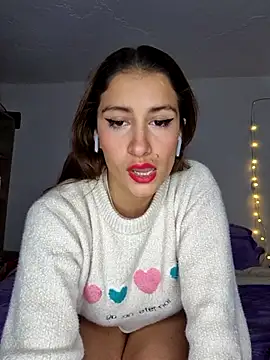 Snapshot of aytanna_torrez chatting on 10.06.25 aytanna torrez online show from 10.06.25