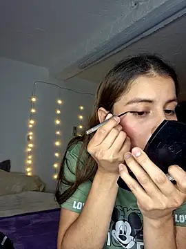 Snapshot of aytanna_torrez chatting on 10.20.25 aytanna torrez online show from 10.20.25