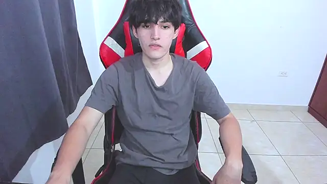 Snapshot of eren_188 chatting on 09.30.25 eren 188 online show from 09.30.25