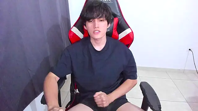 Snapshot of eren_188 chatting on 11.05.25 eren 188 online show from 11.05.25