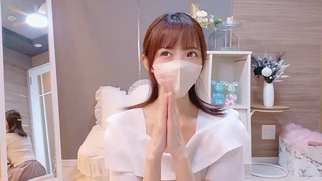 Snapshot of Mio-xoxo chatting on 09.18.25 Mio-xoxo online show from 09.18.25