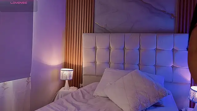 mia 2406  online show from 03.02.26