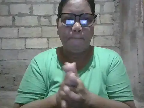 Snapshot of xxbernxxx chatting on 09.12.25 xxbernxxx online show from 09.12.25