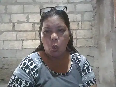 Snapshot of xxbernxxx chatting on 09.21.25 xxbernxxx online show from 09.21.25