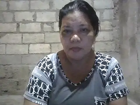 Snapshot of xxbernxxx chatting on 10.19.25 xxbernxxx online show from 10.19.25