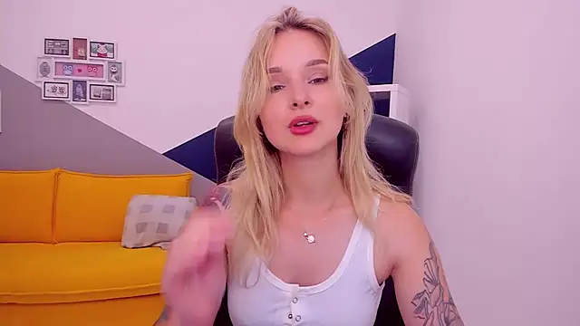 LilFleurish online show from 06.11.26