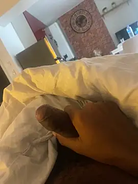 Snapshot of blackboy_51100 chatting on 10.08.25 blackboy 51100 online show from 10.08.25