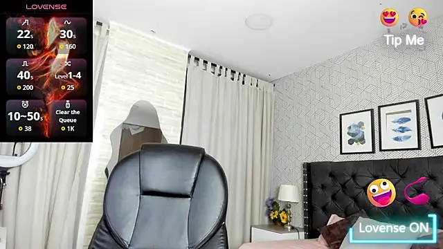 Snapshot of sweet__vanessa1 chatting on 09.14.25 sweet vanessa1 online show from 09.14.25