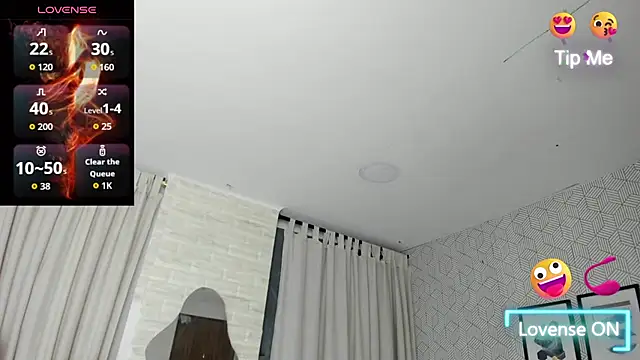 Snapshot of sweet__vanessa1 chatting on 09.26.25 sweet vanessa1 online show from 09.26.25