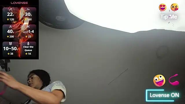 Snapshot of sweet__vanessa1 chatting on 11.05.25 sweet vanessa1 online show from 11.05.25