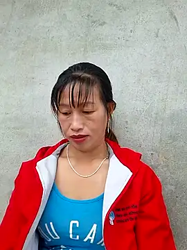 Snapshot of ngocngoc_cute chatting on 10.04.25 ngocngoc cute online show from 10.04.25