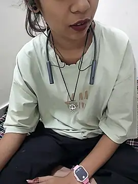 Snapshot of Anjana_Lovely chatting on 10.22.25 Anjana Lovely online show from 10.22.25