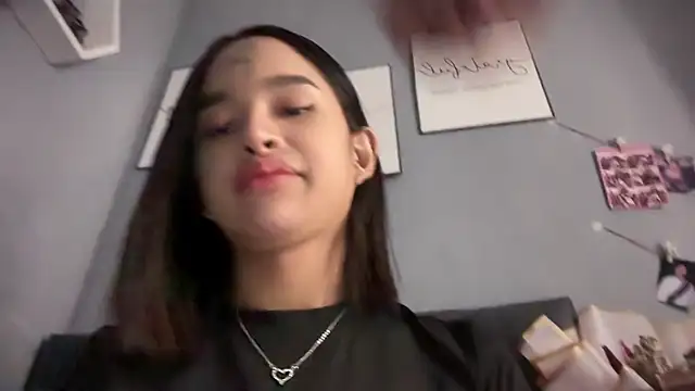 Snapshot of lelasohna chatting on 02.18.26 lelasohna online show from 02.18.26