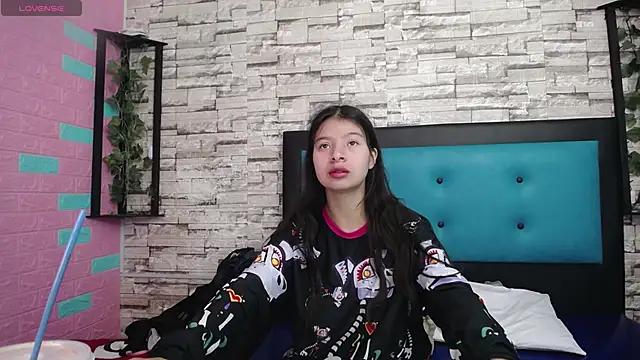 maily can online show from 09.25.25