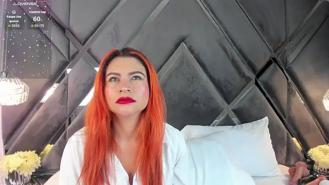 CoraimaSahin online show from 02.10.26