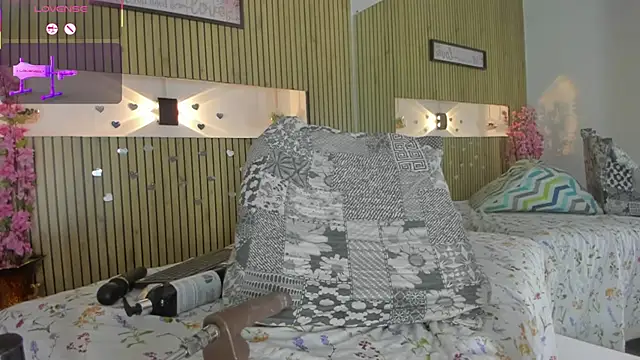 celesterose8  online show from 10.18.25