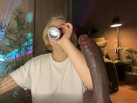 MoonIvy  online show from 03.22.26